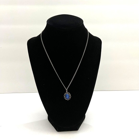Jewelry - Vtg Faux Star Sapphire Pendant Necklace Silver Tone 8"